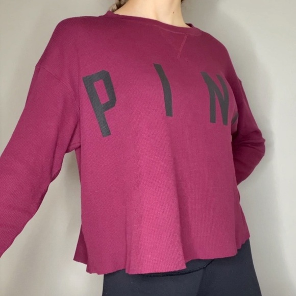 ⭐️2/$35⭐️ Victoria’s Secret PINK Maroon Long Sleeve Waffle Knit Top - Picture 2 of 7